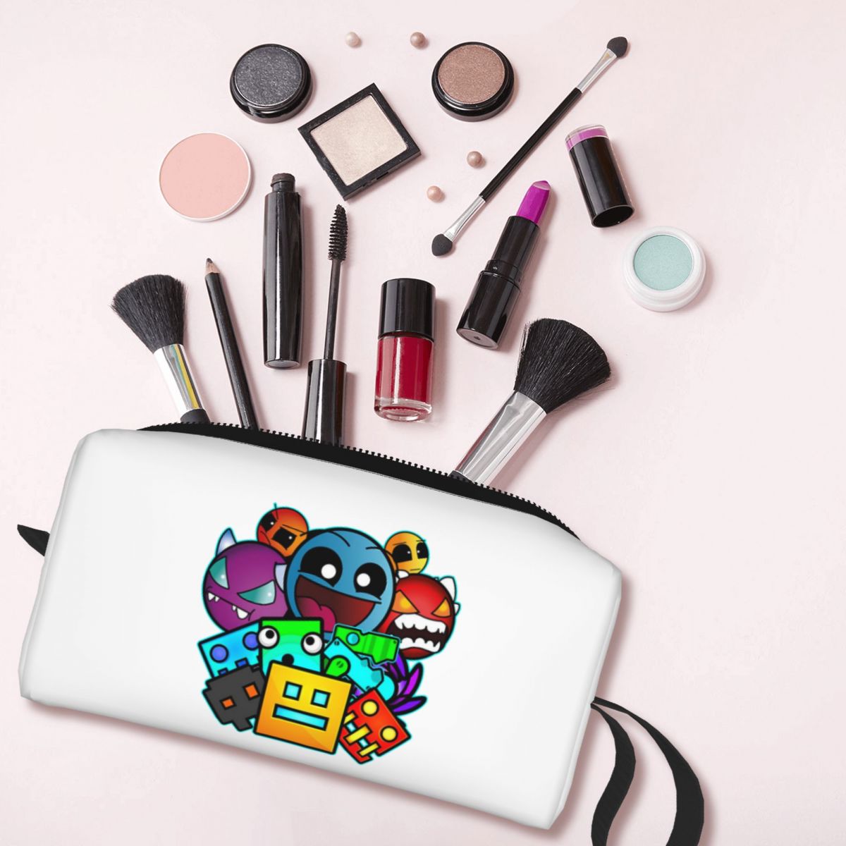 Geometry Dash Old School Gamin – Beauty Makeup School Bewertung und Preis